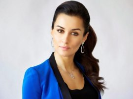«Дорогу знаю, секс люблю». Известная телеведущая дебютировала на YouTube с программой «Канделайки»
