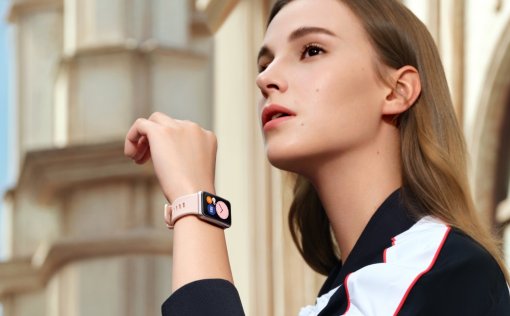 Huawei представила смарт-часы Watch Fit — вытянутая копия Apple Watch по цене 8000 рублей
